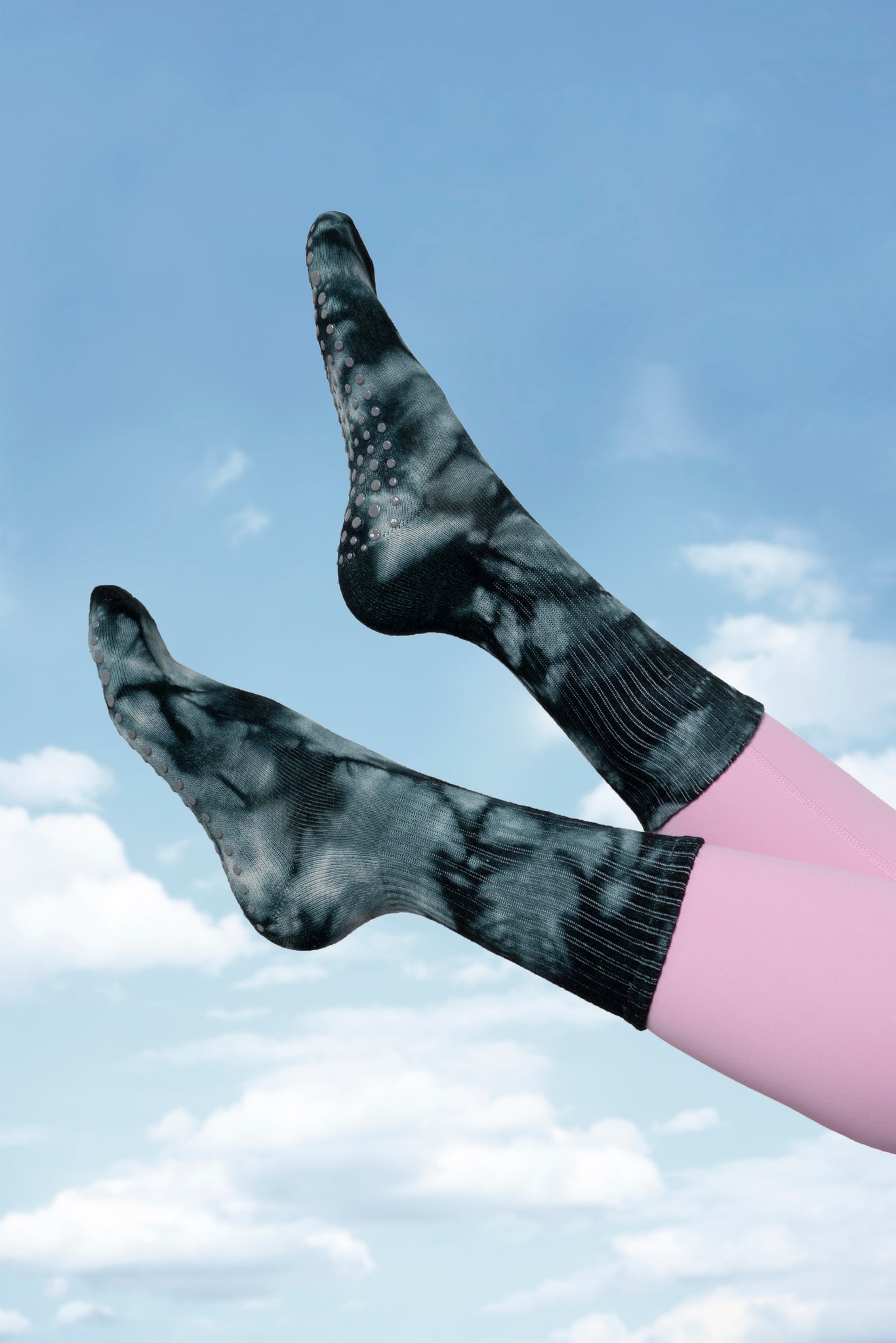 Soar Tie-Dye Non Slip Grip Socks