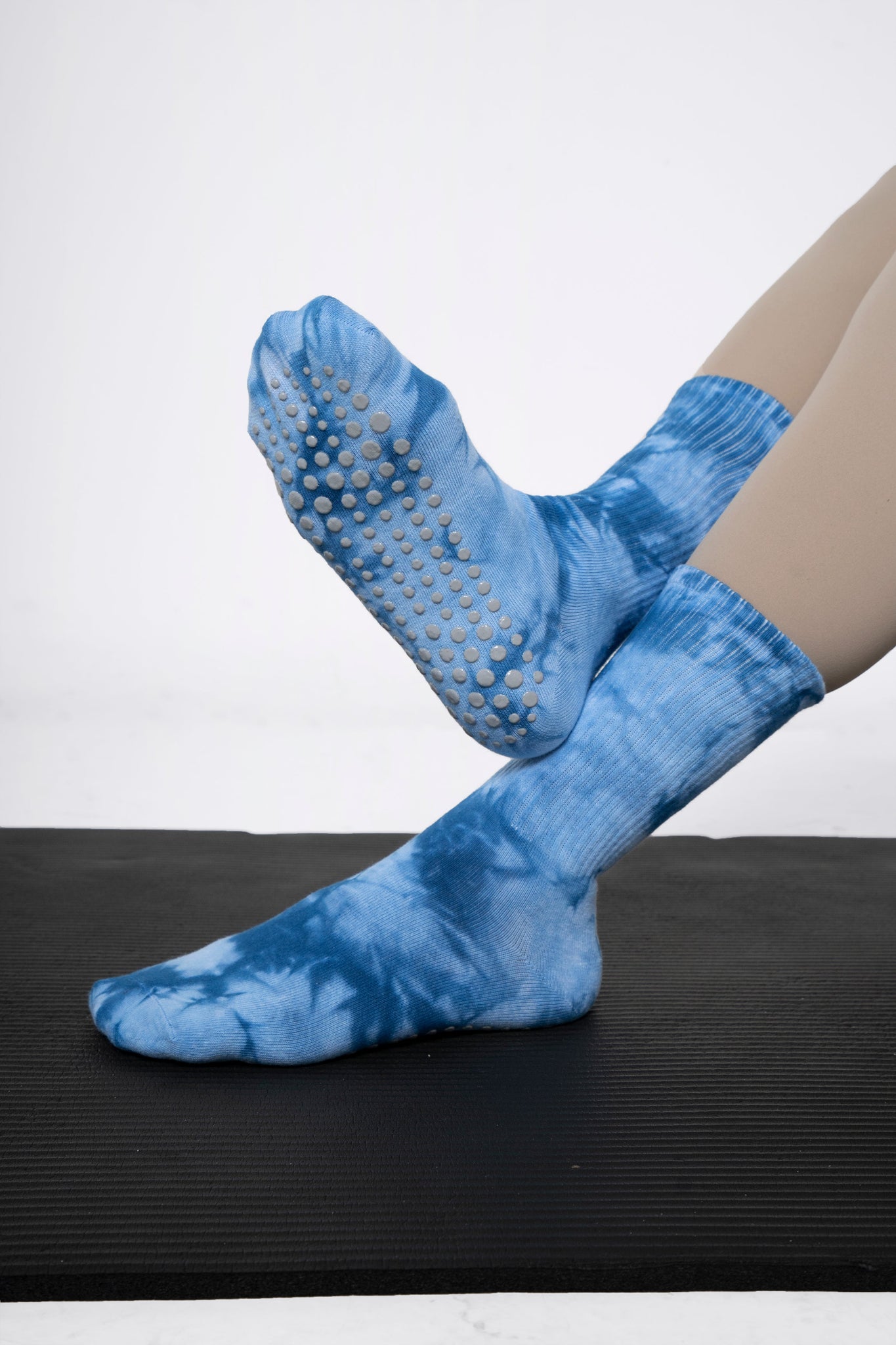 Soar Tie-Dye Non Slip Grip Socks (2-Pairs)